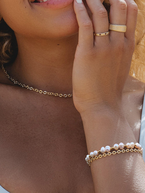 Irregular Pearl Elegant Bracelet