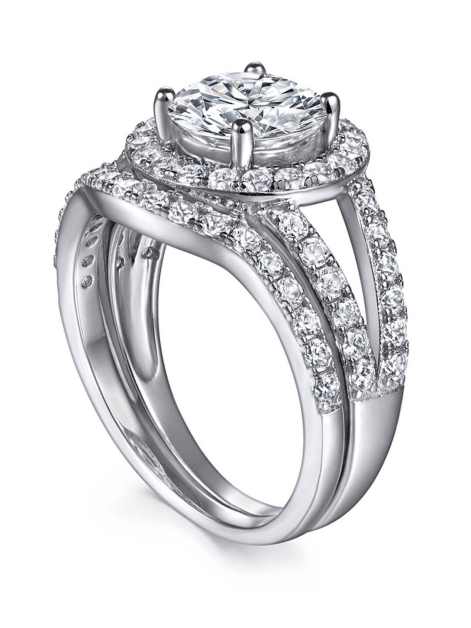 Round Cut Moissanite Engagement Rings Sets