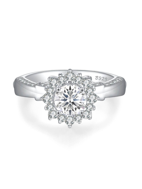 Round Cut Moissanite Ring